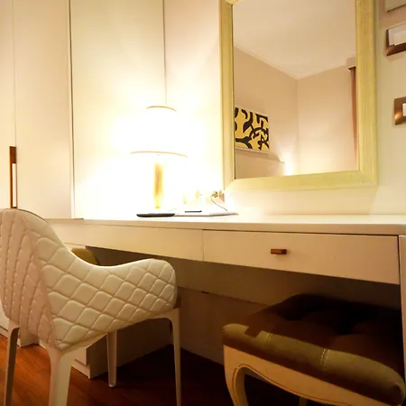 ホテル Sar'otel Boutique ティラナ