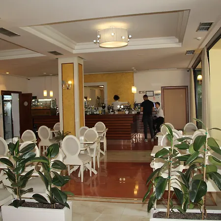 Hotel Sar'otel Boutique 4*