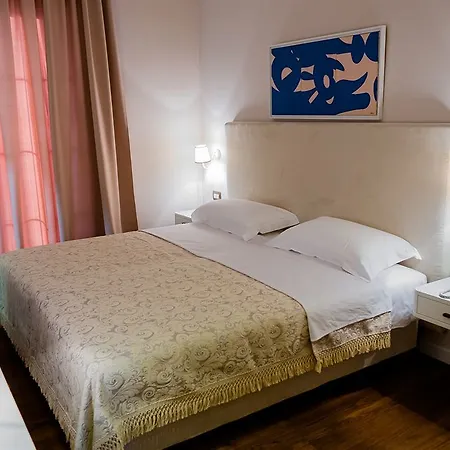 Hotel Sar'otel Boutique 4*