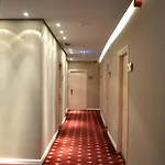 Sar'otel Boutique Hotel 4*
