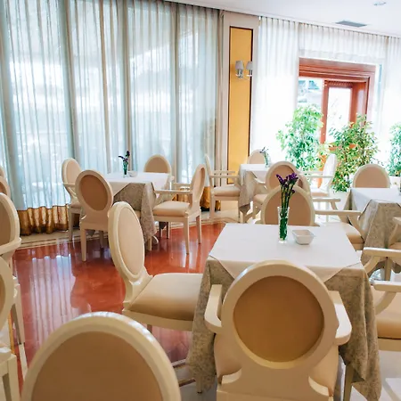 Sar'otel Boutique