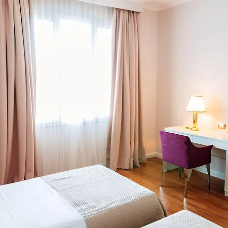 Szálloda Sar'otel Boutique Tirana