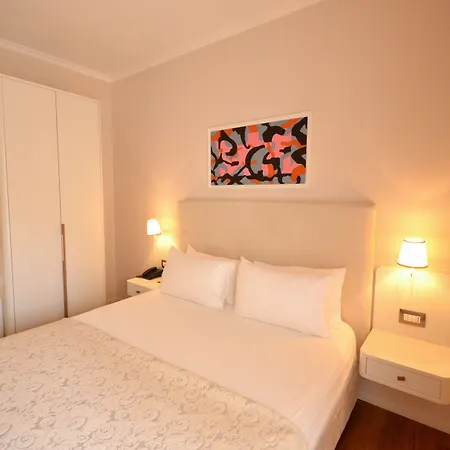 Sar'otel Boutique