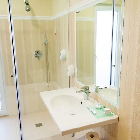 Hotel Sar'otel Boutique 4*