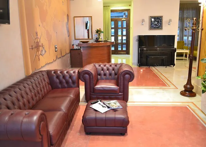 Sar'otel Boutique 酒店 地拉那